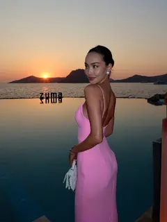 Мелания эскорт в городе Москва