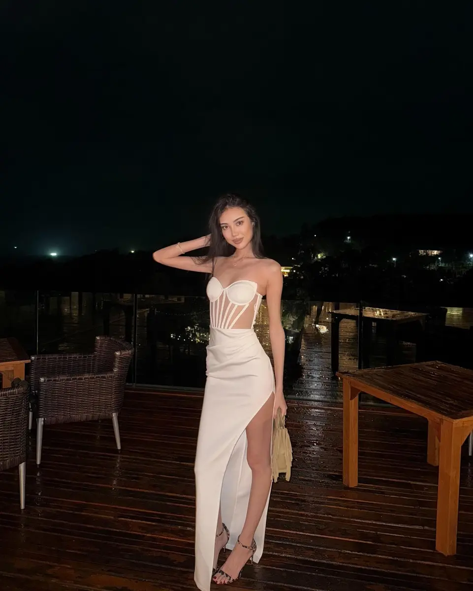 Наэлия эскорт в городе Москва